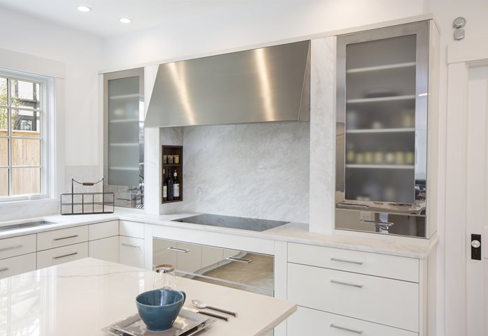 white painted kitchen cabinets